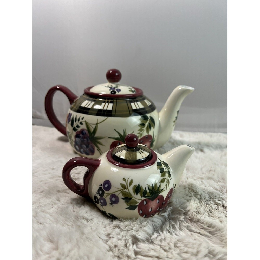 Oneida STRAWBERRY PLAID Coffee Pot Teapot‎ 5 Cup & Mini Size Teapot Hand Painted